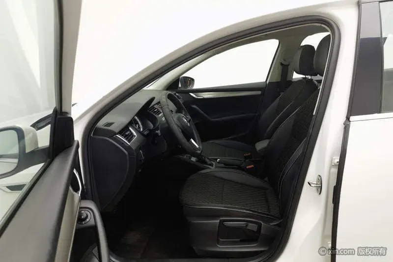 Octavia 2019 1.5L Automatic Luxury Edition — 17