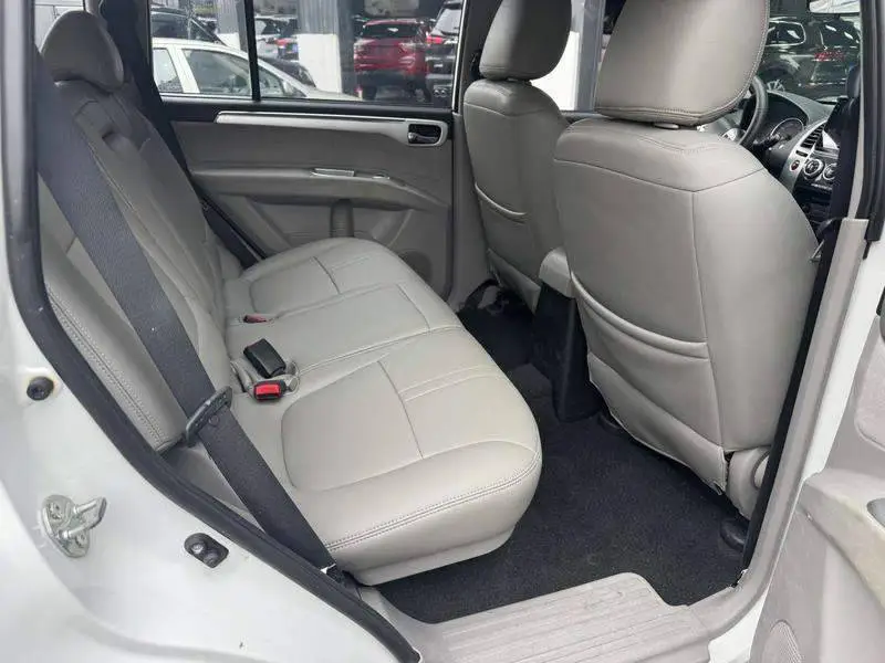 Pajero Sport 2013 3.0L Automatic 4WD Executive Edition — 15