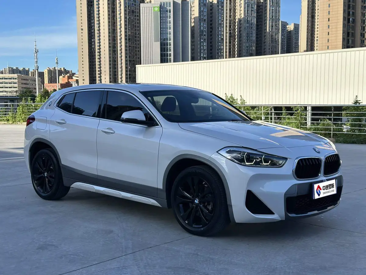 BMW X2 2021 sDrive20i M Off-Road Package — 3