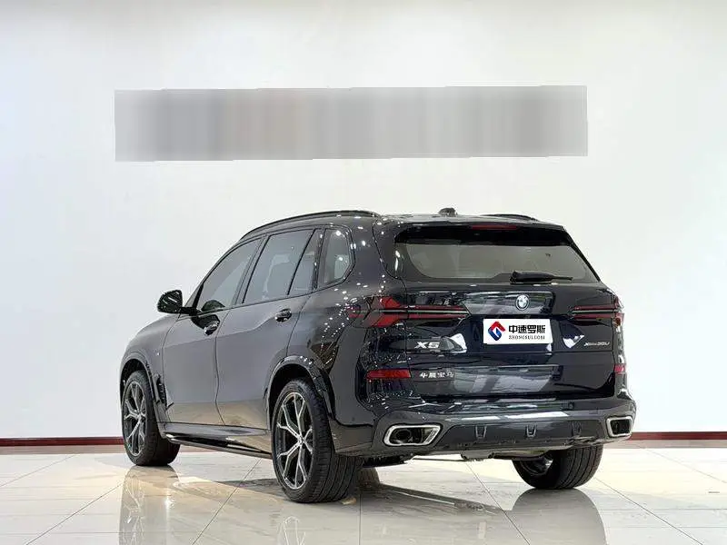 BMW X5 2025 xDrive 30Li M Sport Night Package — 5