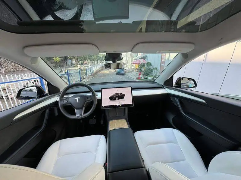 Model Y 2022 rear-wheel drive version — 7