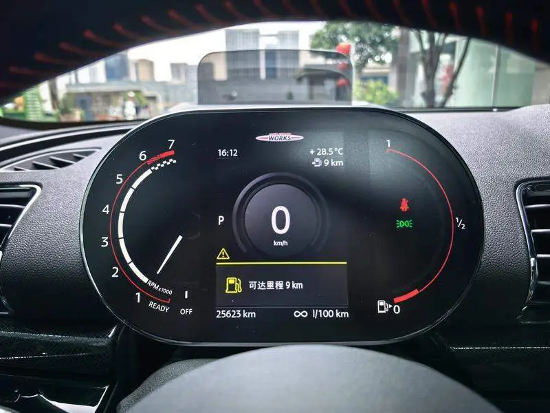 MINI JCW CLUBMAN 2021 2.0T JOHN COOPER WORKS ALL-IN — 10
