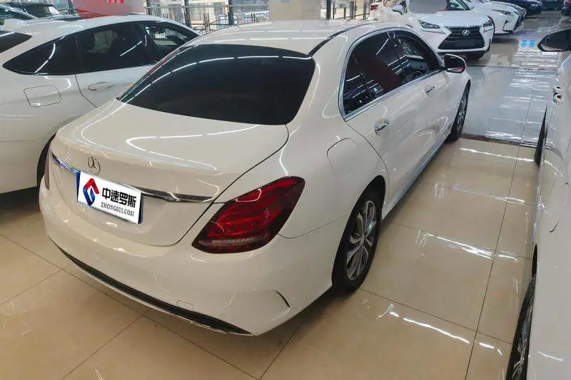 Mercedes-Benz C-Class 2015 C 180 L Sport — 3