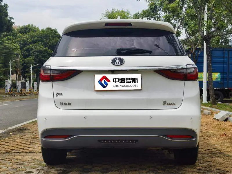 Song MAX 2018 1.5T Automatic Intelligent Connection Premium 6 Seaters — 6