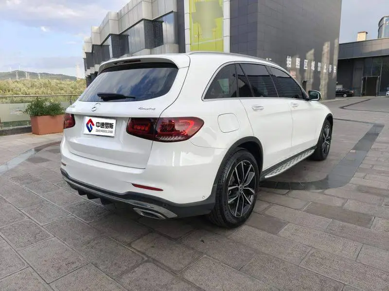 Mercedes-Benz GLC 2020 GLC 300 L 4MATIC Dynamic — 7