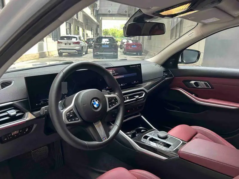 BMW 3 Series 2023 325Li M Sport Package — 18