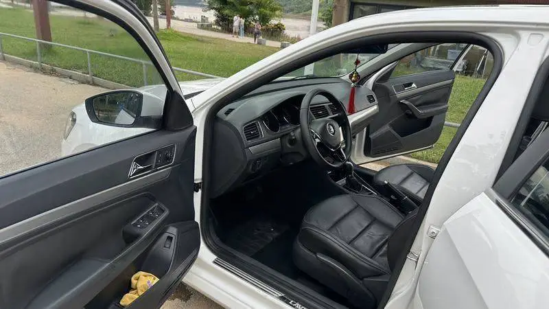 Lavida 2015 230TSI DSG Comfort Edition — 9