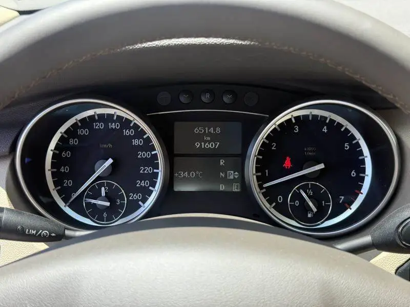 Mercedes-Benz R-Class 2017 R 320 4MATIC Business Edition — 14