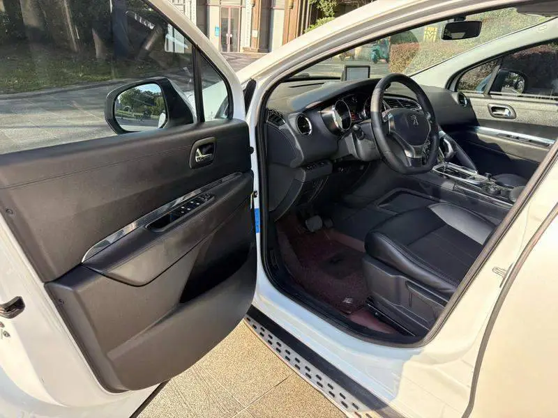 Peugeot 3008 2016 1.6THP Automatic Premium Edition — 19