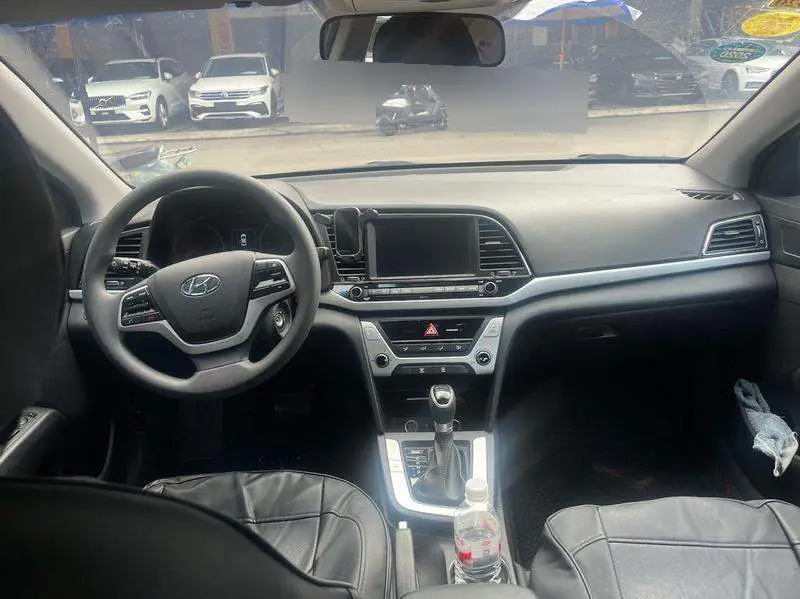 Leading 2016 1.6L Automatic Intelligent Elite — 7