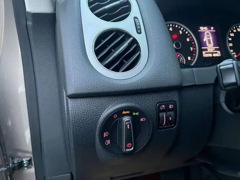 Tiguan 2016 300TSI Automatic 2WD Comfort Edition — 16