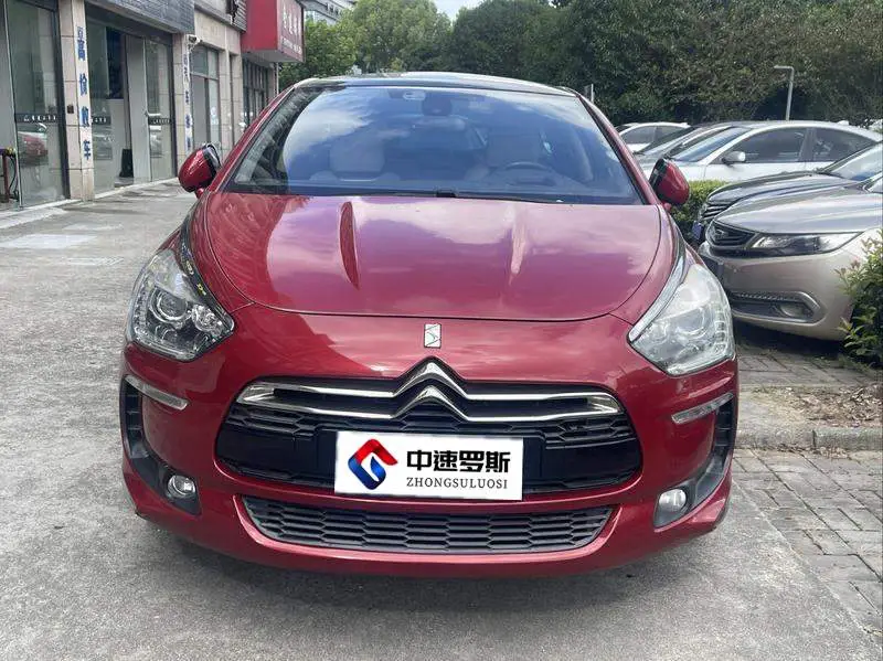 DS 5 2014 1.6T Premium Edition THP200 — 2