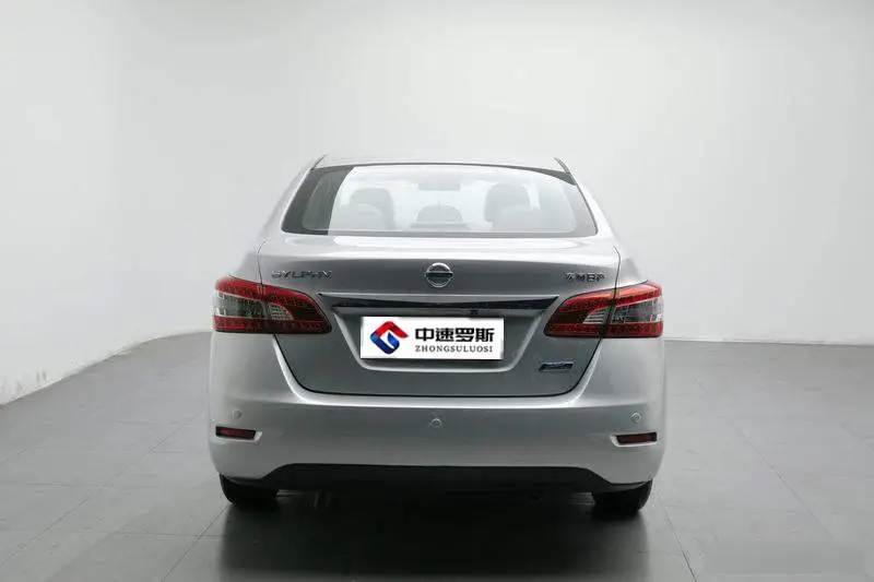 Sylphy 2012 1.6XL CVT Deluxe Edition — 3