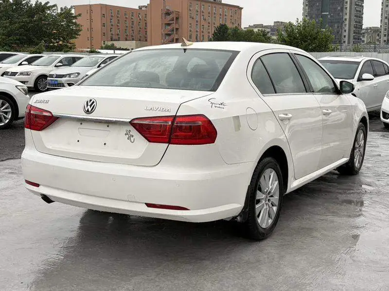 Lavida 2015 1.6L Automatic Comfort Edition — 6