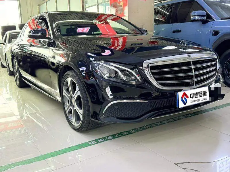 Mercedes-Benz E-Class 2016 E 300 L Fashion Edition — 3