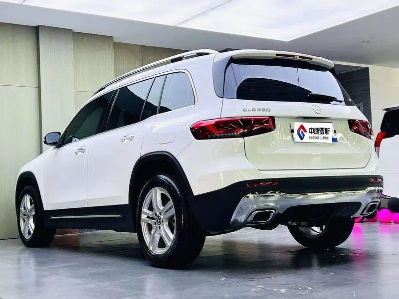 Mercedes-Benz GLB 2023 GLB 220 Dynamic — 4