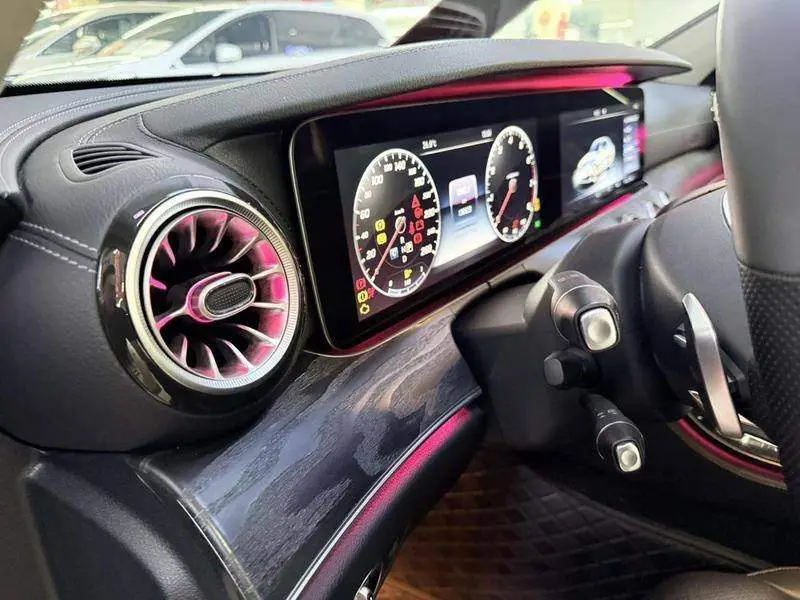 Mercedes-Benz E-Class 2016 E 300 L Fashion Edition — 11
