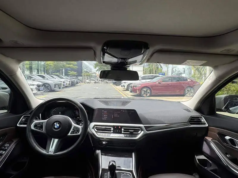 BMW 3 Series 2022 325Li M Sport Package — 7