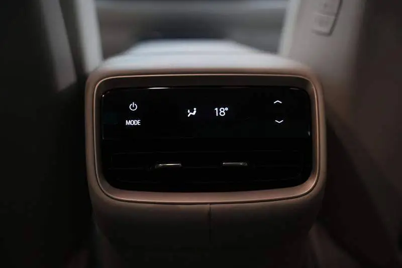 Buick L7 2025 Avenir — 9