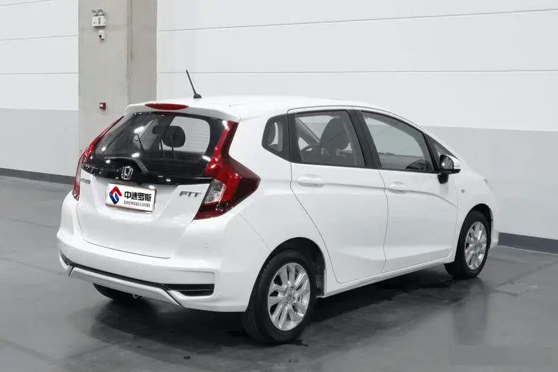 Fit 2018 1.5L CVT Comfort Sunroof Edition — 4
