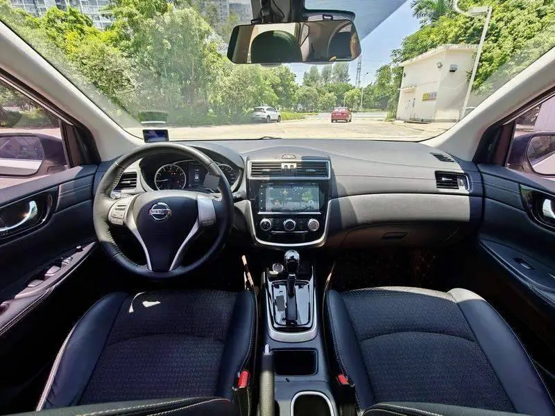 TIIDA 2020 1.6L CVT Smart Edition — 8
