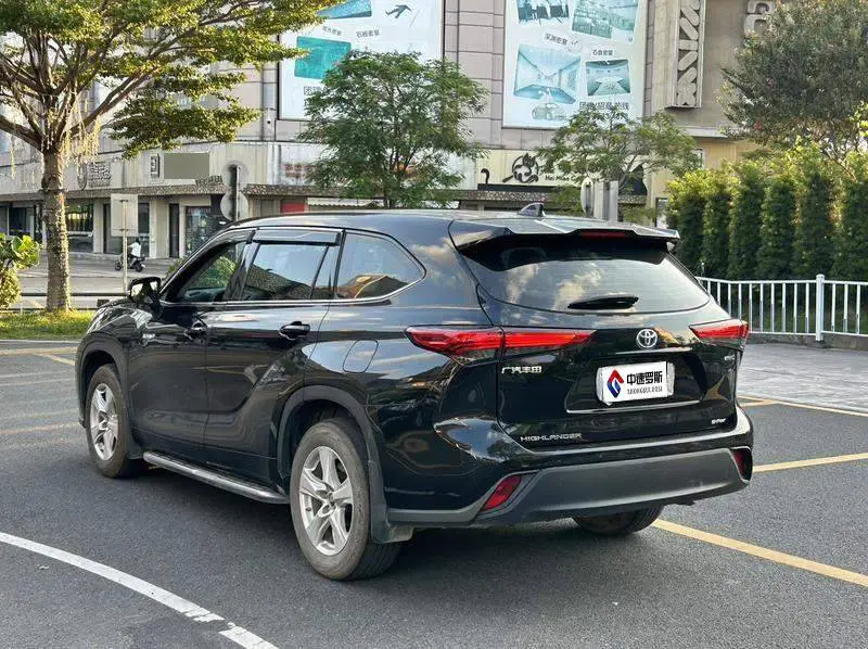Highlander 2022 Hybrid 2.5L 4WD Elite Edition 7 Seaters — 5