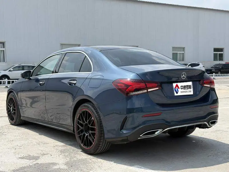 Mercedes-Benz A-Class 2019 A 200 L sports sedan — 4