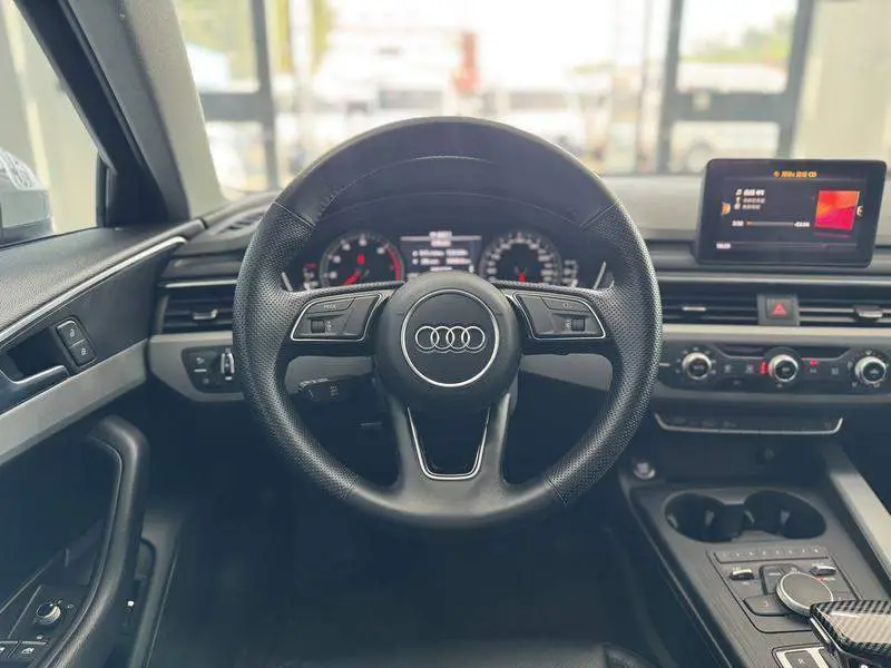 Audi A4L 2017 Plus 40 TFSI Progressive — 12