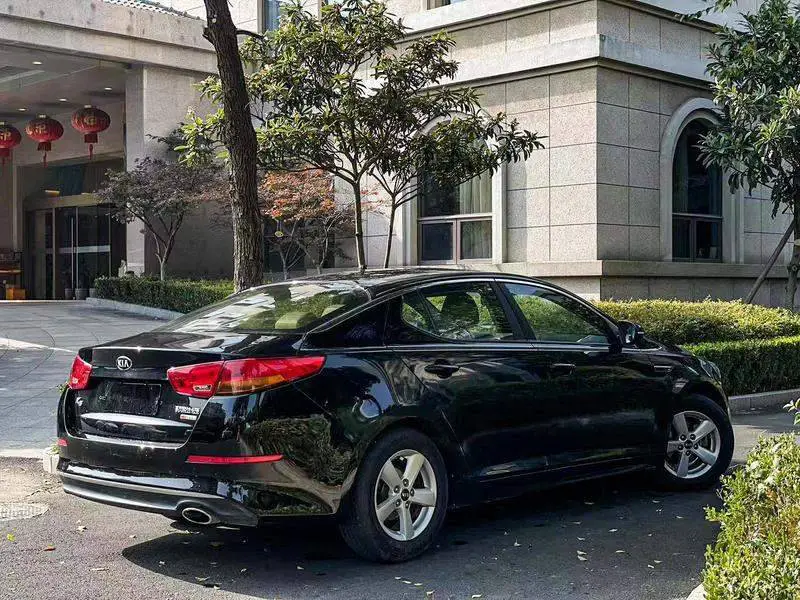 Kia K5 2015 2.0L Automatic GL — 6