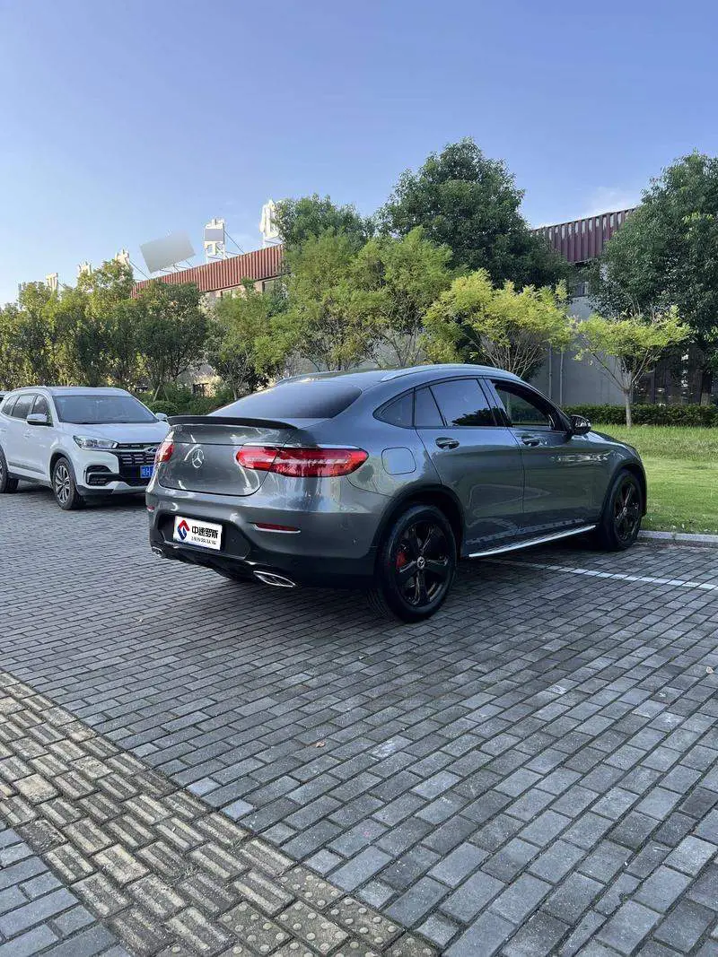 Mercedes-Benz GLC Coupe 2019 facelifted GLC 200 4MATIC coupe SUV — 6