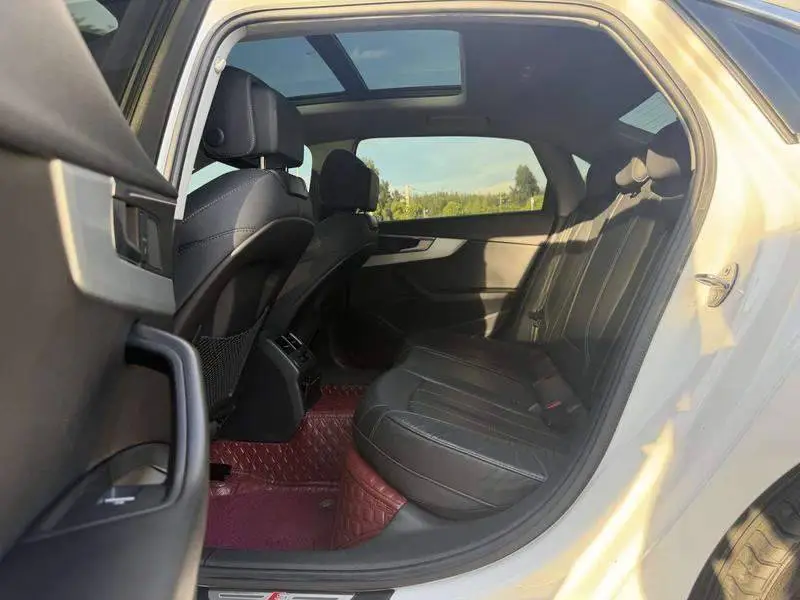 Audi A4L 2020 40 TFSI Luxury Dynamic Edition — 9