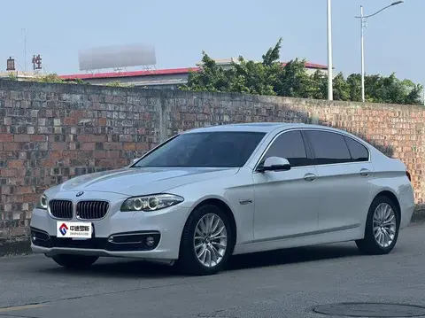 BMW 5 Series 2017 525Li Luxury Design Package