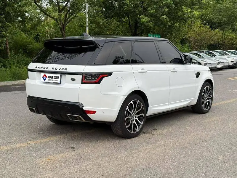 Range Rover Sport 2021 3.0 L6 Black Edition — 4