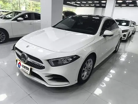 Mercedes-Benz A-Class 2022 A 200 L sports sedan fashion model