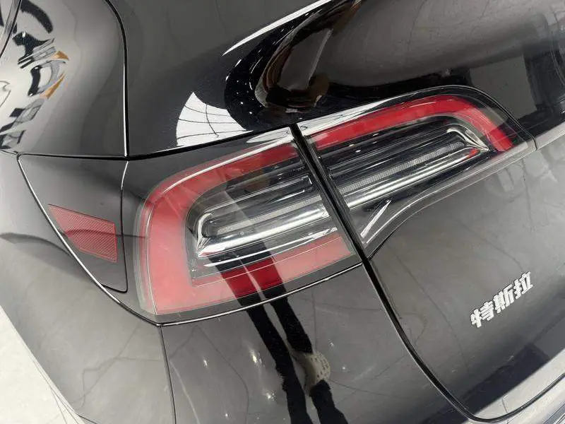 Model Y 2022 facelifted rear-wheel drive version — 5