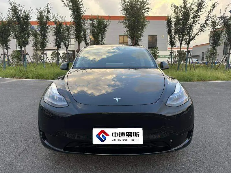 Model Y 2024 rear-wheel drive version — 2