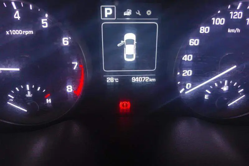 Leading 2018 1.6L Automatic 15th Anniversary Special Edition — 12