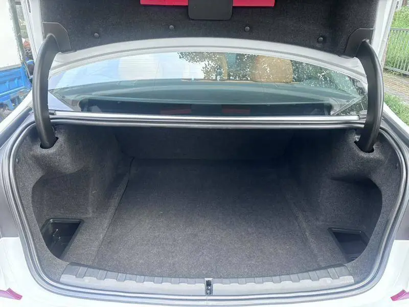 BMW 3 Series 2020 facelift 325Li M Sport Package — 16