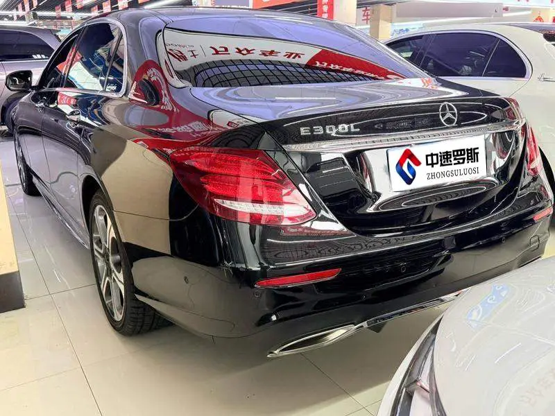 Mercedes-Benz E-Class 2016 E 300 L Fashion Edition — 4