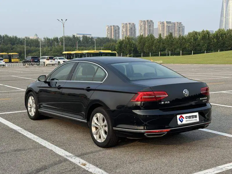 Magotan 2017 330TSI DSG Luxury — 4