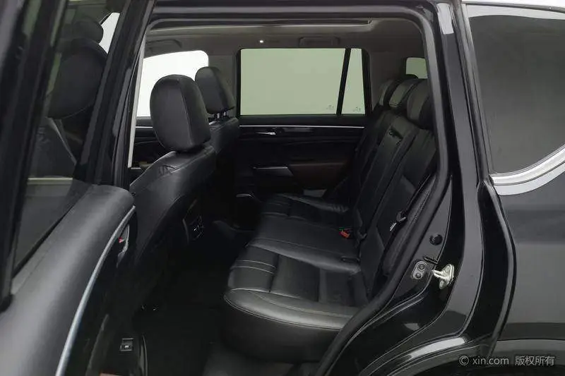 Trumpchi GS7 2017 320T 2WD Luxury Smart Link — 19
