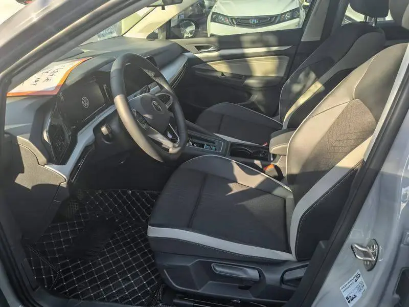 Golf 2023 facelift 280TSI DSG Pro — 10