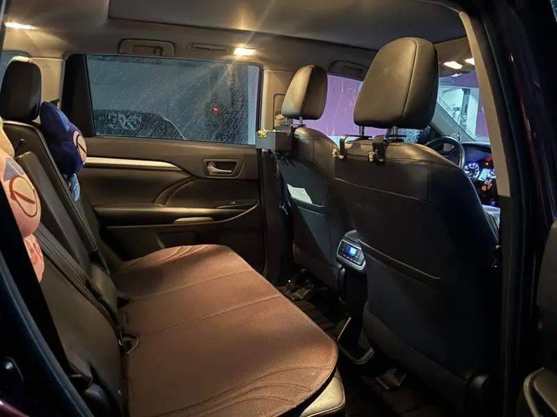 Highlander 2015 2.0T 4WD Luxury Edition 7 Seaters — 9