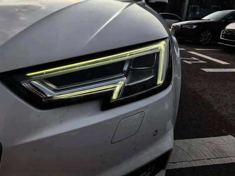 Audi A4L 2019 40 TFSI Progressive National VI — 7
