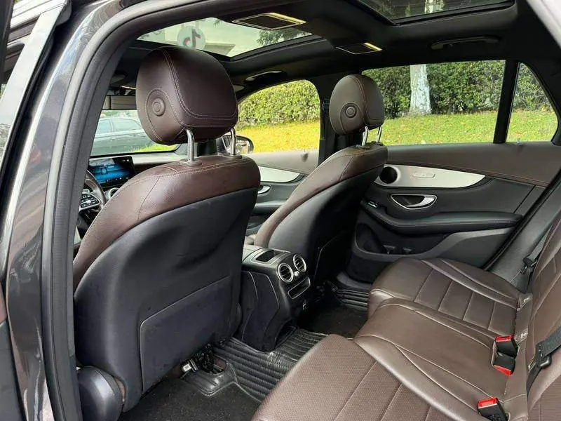 Mercedes-Benz GLC 2020 GLC 260 L 4MATIC Dynamic — 12
