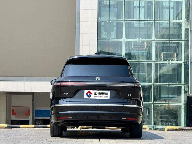 NIO ES8 2026 Six-Seat Executive Luxury Edition — 6