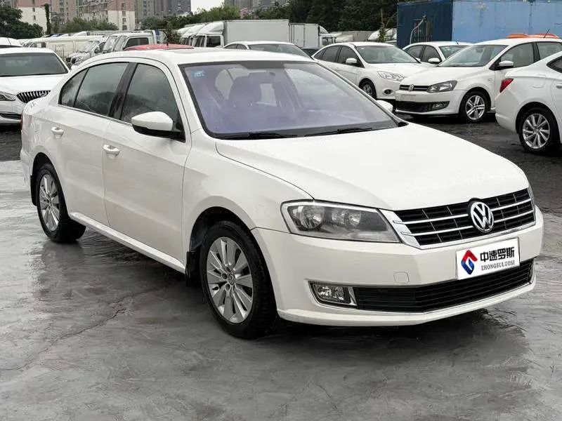 Lavida 2015 1.6L Automatic Comfort Edition — 3