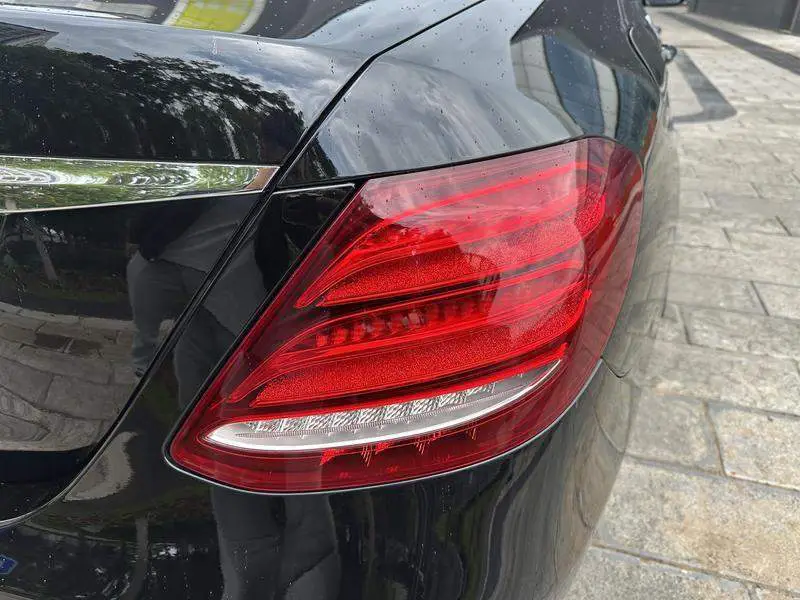Mercedes-Benz E-Class 2018 E 300 Sport — 12