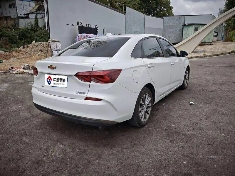 Cruze 2021 320 Automatic Enjoy Sunroof Edition — 6
