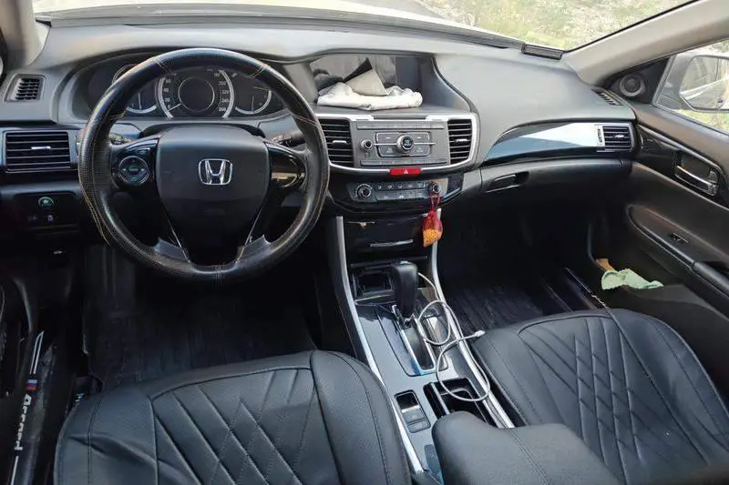 Accord 2016 2.0L Comfort Edition — 12